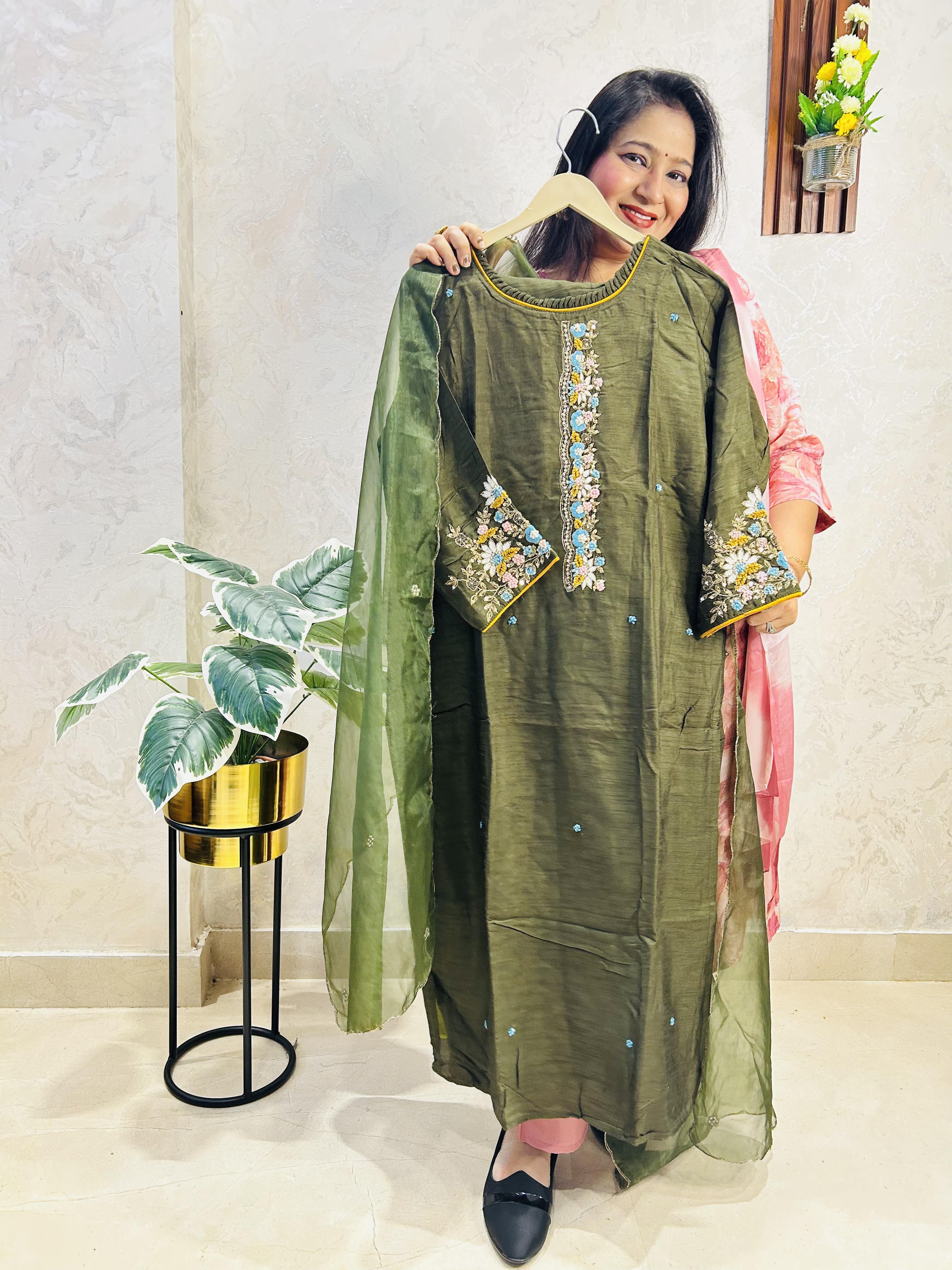 Dola Silk  Stitched Suit